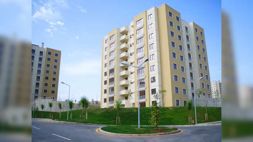 4 साल में दोगुने से ज्यादा बढ़ीं प्रॉपर्टी की कीमतें, नोएडा-गुरुग्राम में निवेशकों को बंपर फायदा