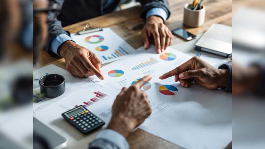 सिर्फ 15 साल में आपके पास होंगे 2 करोड़ 1 लाख 83 हजार 40 रुपए, 60 की उम्र छोड़ो 40 में ही ठाठ से होंगे रिटायर