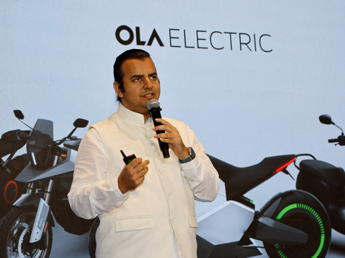 OLA की बढ़ सकती है मुश्किलें! सेल्स डेटा में गड़बड़ी का आरोप, 12 आउटलेट्स पर ट्रांसपोर्ट कमिश्नर की छापेमारी