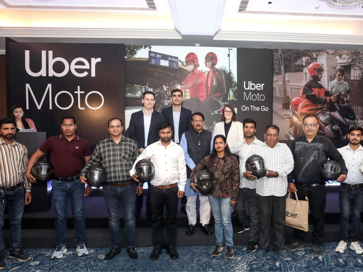 इस कैब एग्रीगेटर कंपनी ने बांटी सेफ्टी किट्स; सुरक्षा के तौर पर मिलेंगे AI पावर्ड हेलमेट समेत ये फीचर्स