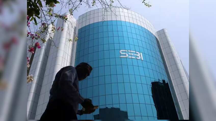 अब नहीं ठग पाएंगे फर्जी 'मार्केट गुरु', 70,000 से ज्यादा अकाउंट्स पर SEBI का चला डंडा