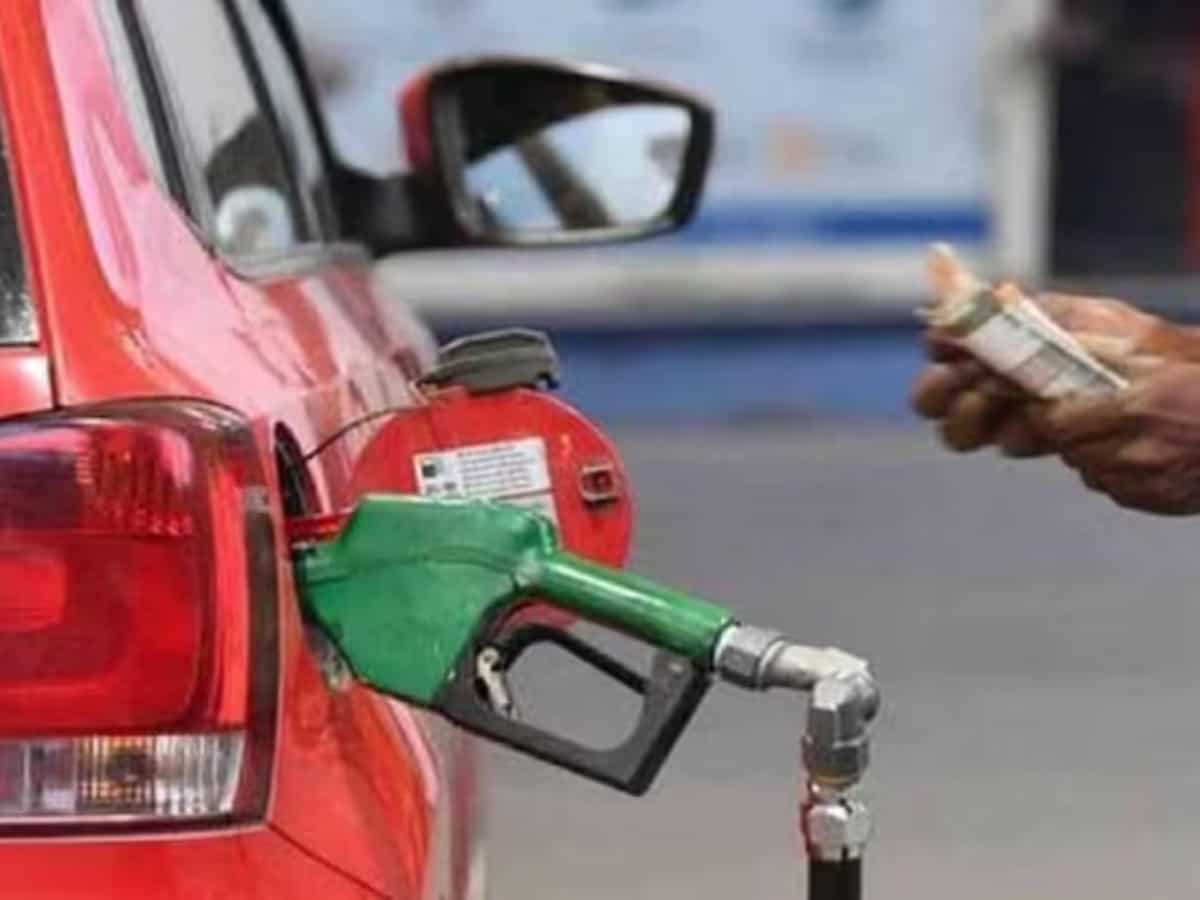 24 मार्च की सुबह-सुबह क्या हैं पेट्रोल और डीजल के दाम? वेबसाइट पर अपडेट हो गई कीमत