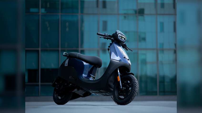 शुरू हो गई Ola Electric की मोस्ट अवेटेड स्कूटर की डिलिवरी, 320 KM की है रेंज