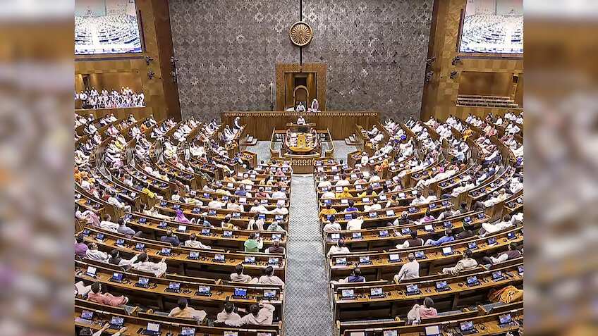 बढ़ गई सांसदों की Salary, हुआ 24% का Increment, 1 अप्रैल 2023 से होगा प्रभावी, जानिए अब कितनी हो गई सैलरी