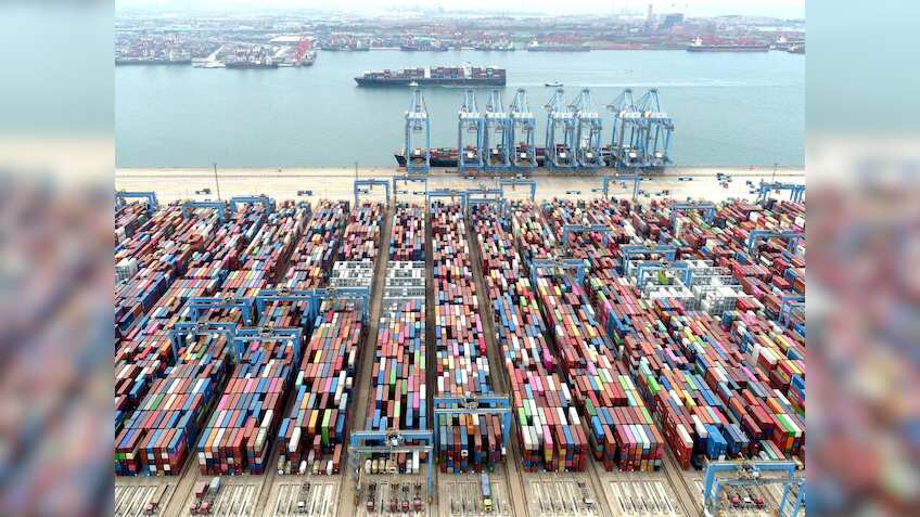 ग्लोबल पॉलिटिकल अनसर्टेनिटी के बावजूद 800 बिलियन डॉलर को पार करेगा भारत का निर्यात : DGFT