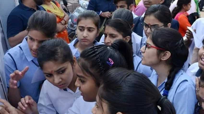 Bihar Board 10th Results: बिहार बोर्ड ने जारी किए 10वीं के नतीजे, जानें कहां और कैसे चेक कर सकते हैं रिजल्ट