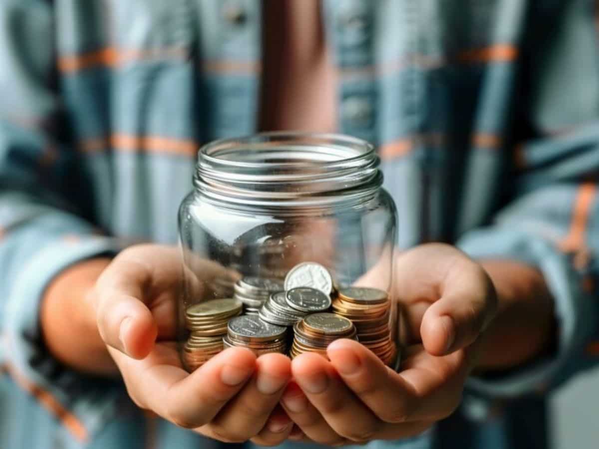 आर्थिक हालात को नजरअंदाज करना