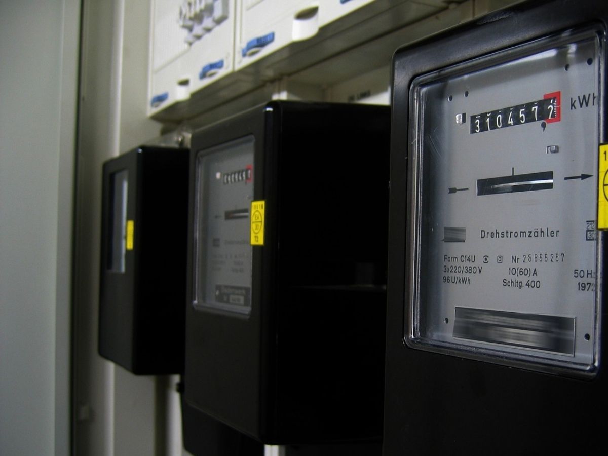 AC के अलावा ये चीजें भी बढ़ाती हैं बिजली का बिल, आ चुका है गर्मी का मौसम...समझ लें काम की बात