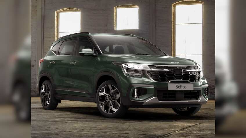 भारत के लोगों को पसंद आ रही बड़ी कार; पहले से और भी ज्यादा स्ट्रॉन्ग हुआ ये सेगमेंट, इन ऑटो कंपनियों ने किया लीड