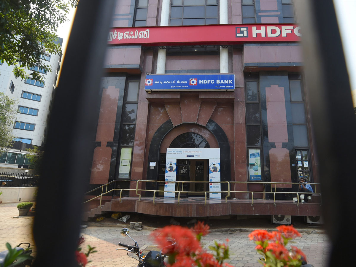4 महीने में दूसरी बार SEBI के निशाने पर HDFC बैंक! कस्टोडियन नियमों में चूक पर चेतावनी