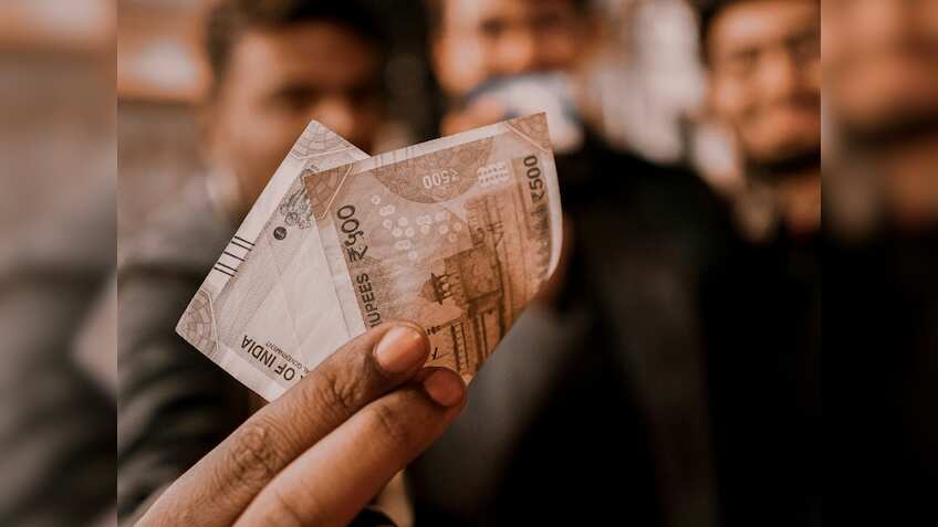 555 दिन वाले इस स्पेशल FD प्लान पर मिल रहा 8.05% का ब्याज, बस कुछ दिन ही है Invest का मौका