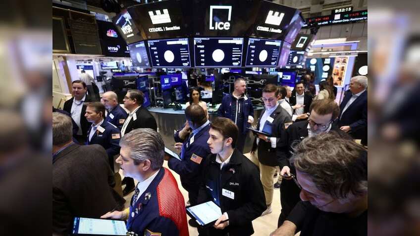 ग्लोबल मार्केट में हाहाकार के बीच ट्रंप ने दिया बड़ा बयान, कहा- टैरिफ नहीं 'दवा'