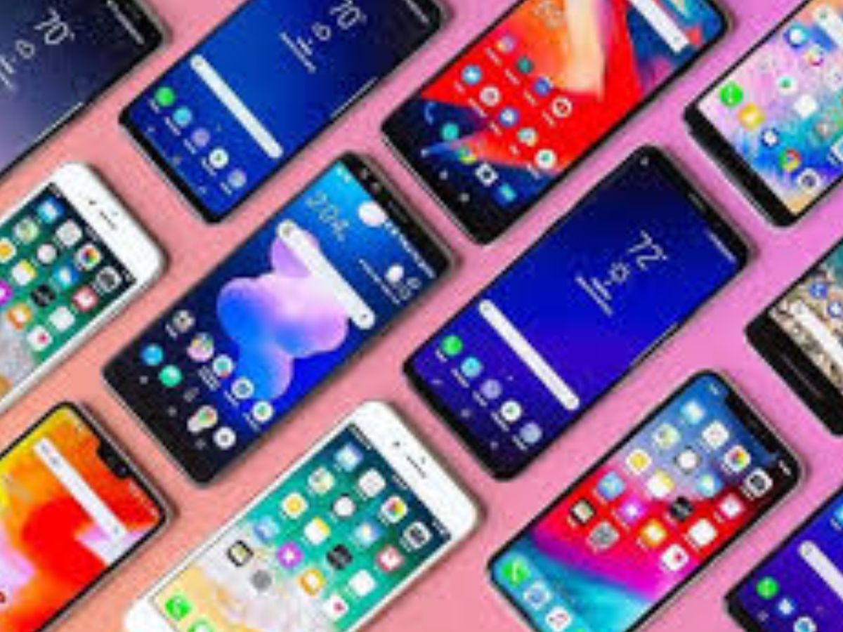 FY25 में भारत से स्मार्टफोन एक्सपोर्ट ₹2 लाख करोड़ के पार, 53% की ग्रोथ, आईफोन की धाक