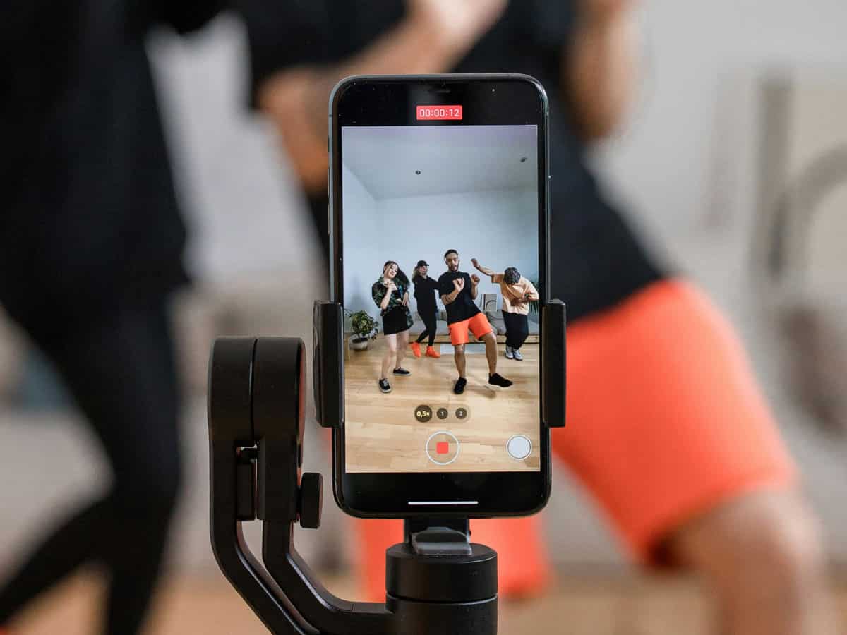 Reels पर लगेगा ताला, सीक्रेट कोड जानने वाले ही कर पाएंगे अनलॉक! Instagram में आने वाला है ये खास फीचर!