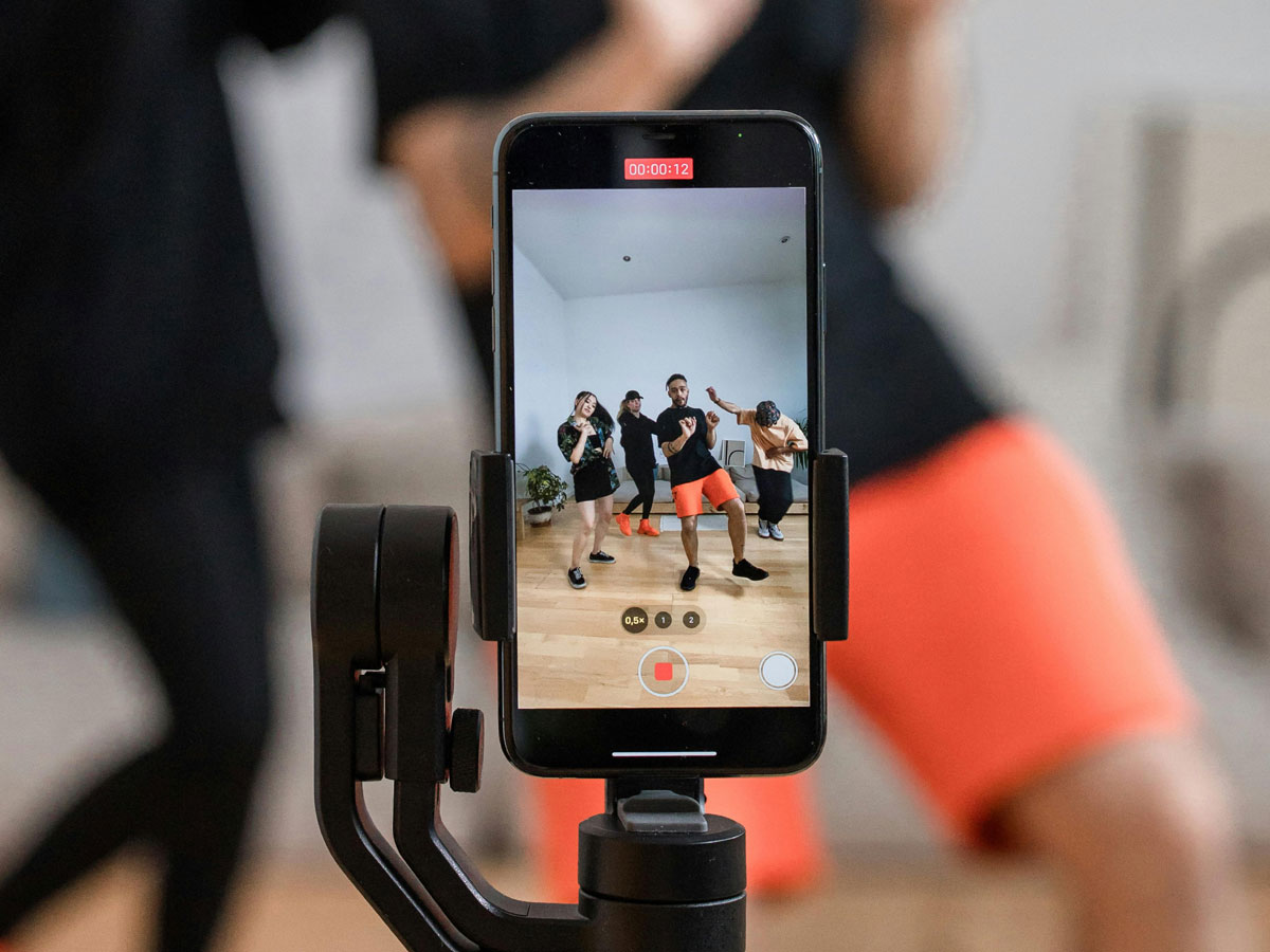 Reels पर लगेगा ताला, सीक्रेट कोड जानने वाले ही कर पाएंगे अनलॉक! Instagram में आने वाला है ये खास फीचर!