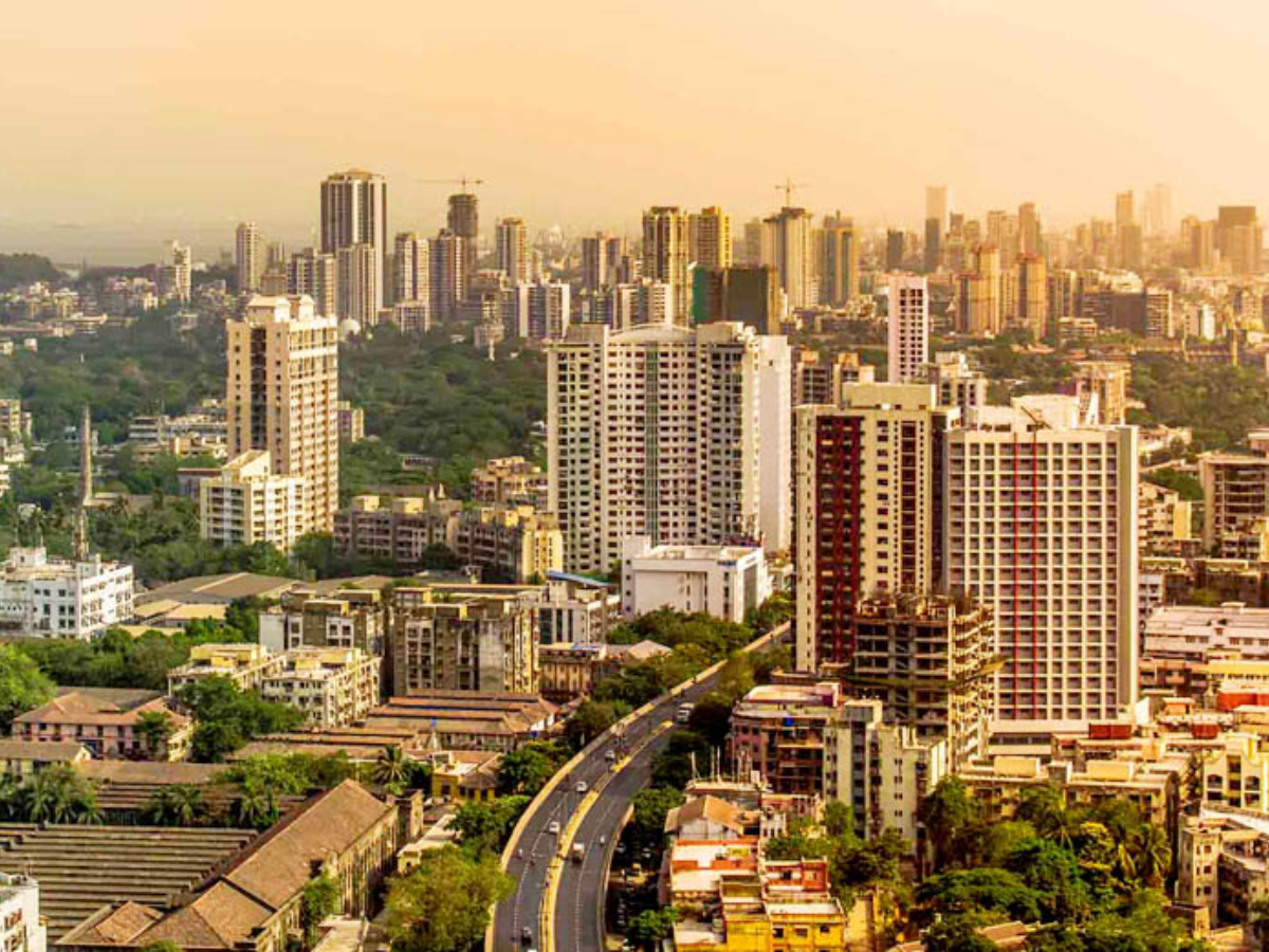 JP Infratech के होम बायर्स का प्रदर्शन, घर देने में देरी के चलते नाराज, NCLT में दायर की याचिका