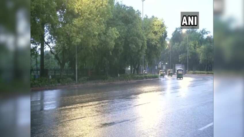 दिल्‍ली-यूपी से लेकर तमाम राज्‍यों में बारिश ने बदला मौसम का मिजाज, इन जगहों के लिए आंधी बारिश का अलर्ट