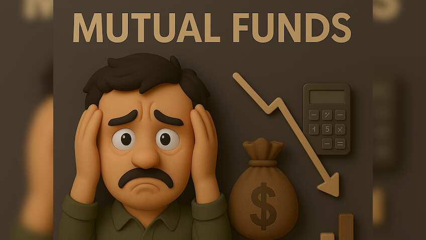 म्यूचुअल फंड्स की दुनिया से उठ रहा निवेशकों का भरोसा? 1, 2 नहीं... मार्च में पूरे 51 लाख SIP अकाउंट्स हुए बंद