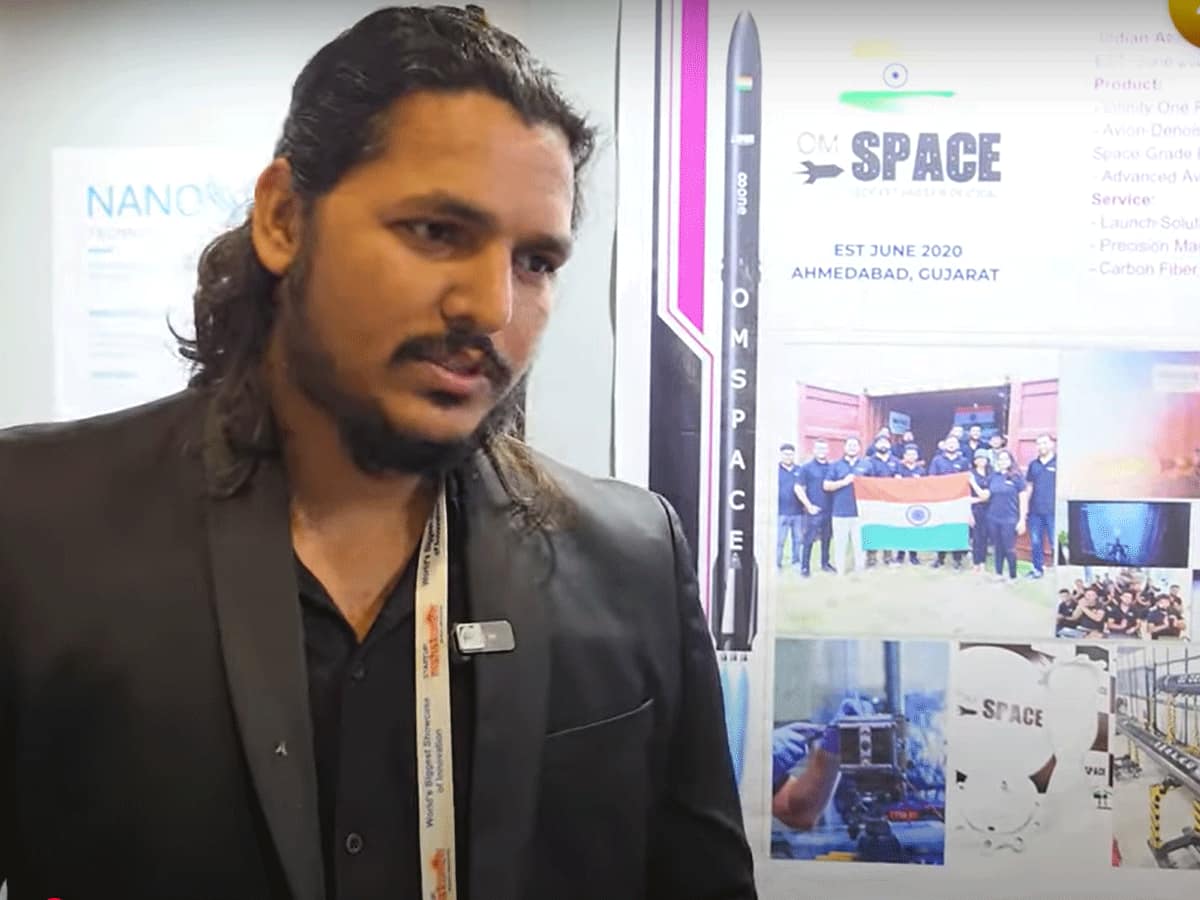 3- स्पेस में जाकर वापस आने वाला रॉकेट