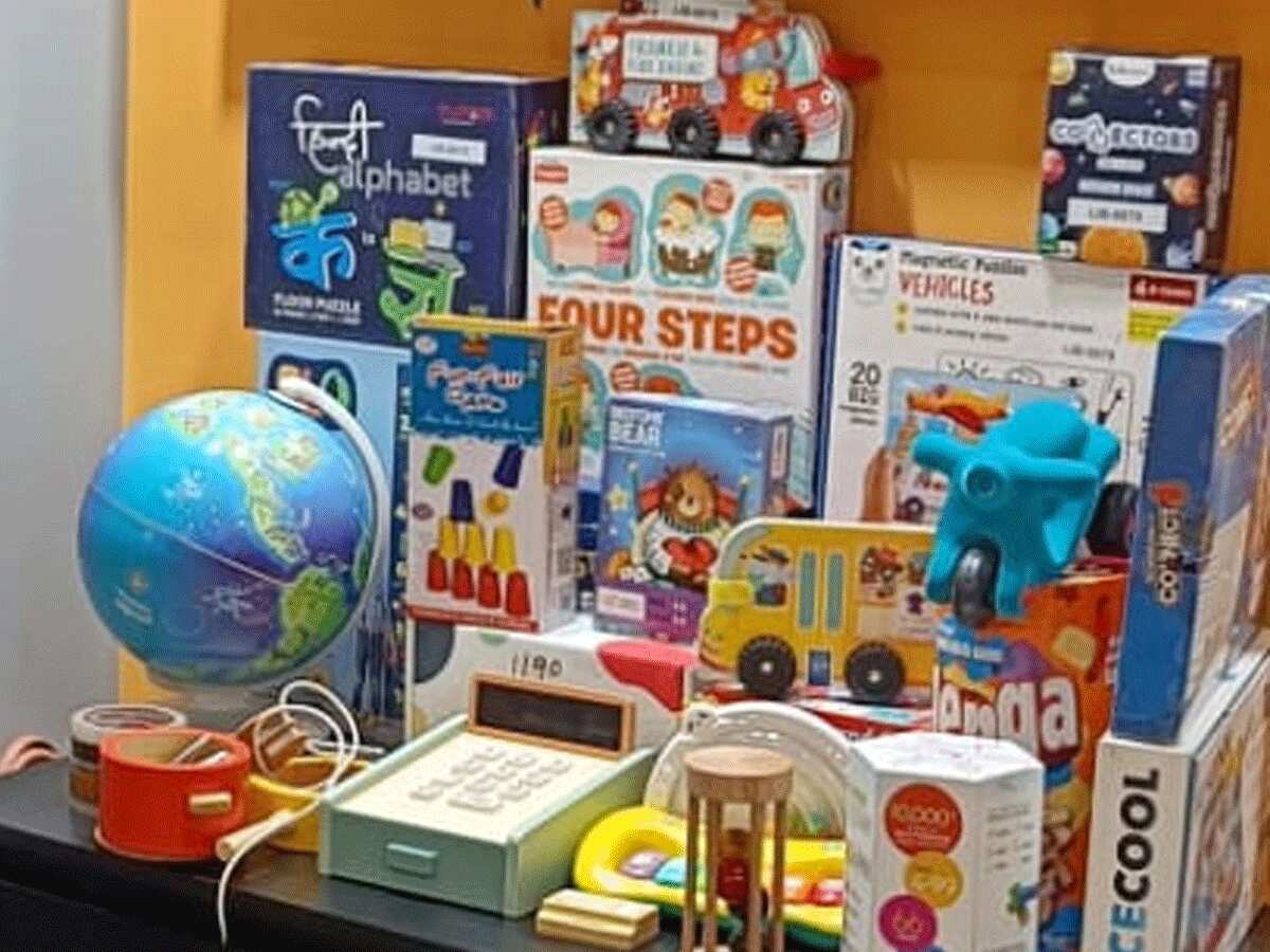 14- पुराना खिलौना दो, नया खिलौना लो