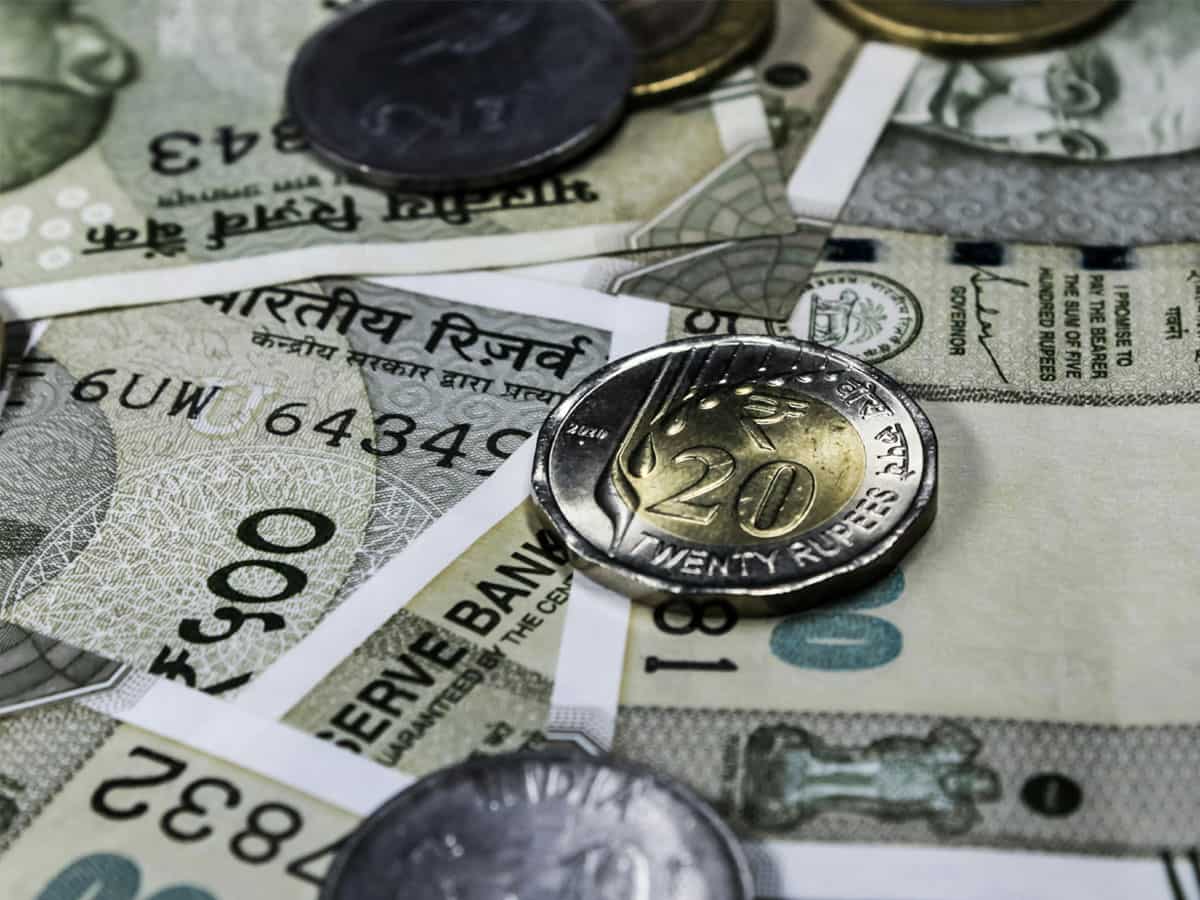 डिपॉजिट लौटाने में आनाकानी