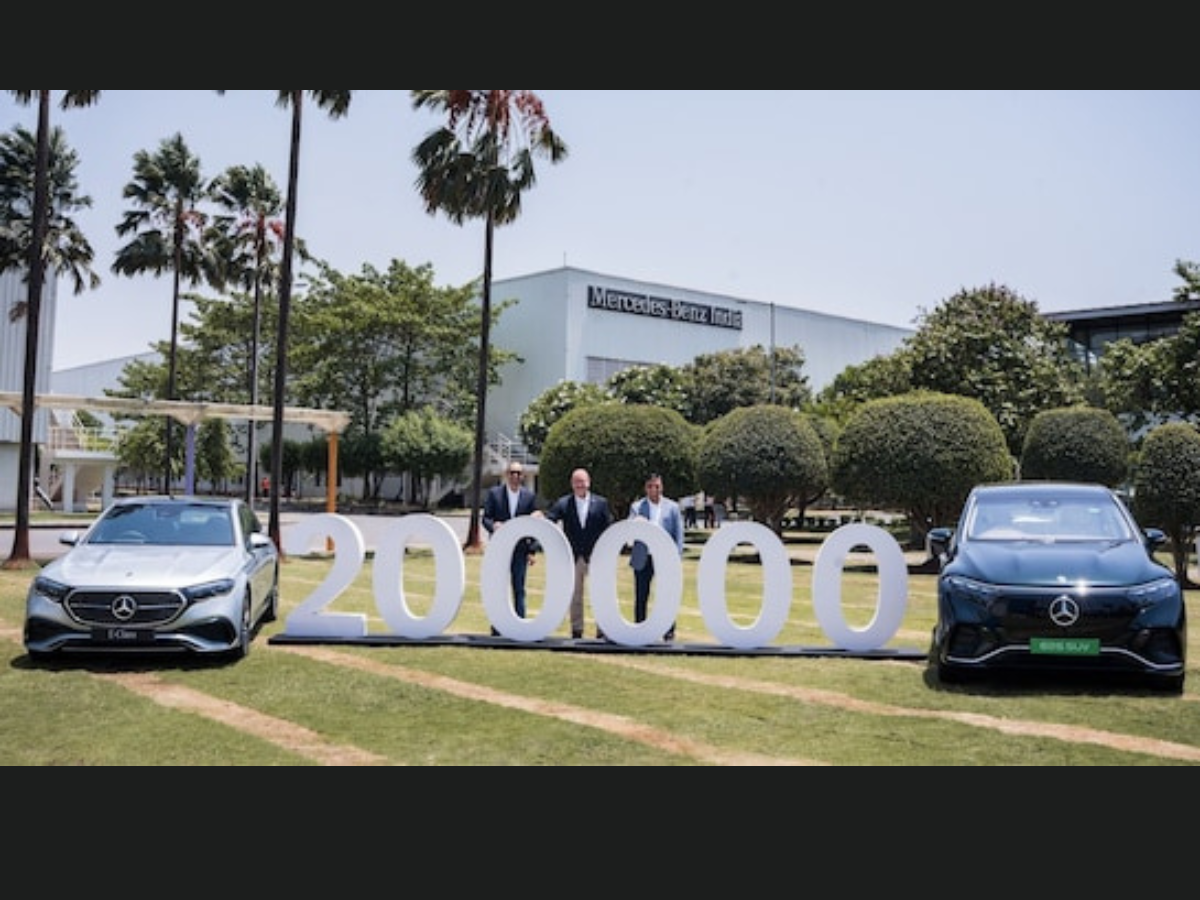 Mercedes-Benz ने रोलआउट की 200000वीं कार; जानें 1995 से शुरू हुआ सफर कैसा रहा?