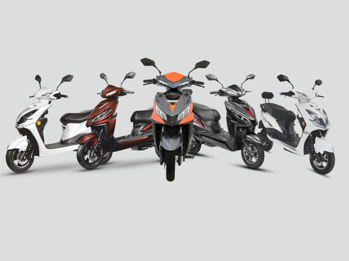 खुशखबरी! इस EV कंपनी ने सस्ते कर दिए सारे इलेक्ट्रिक स्कूटर; ₹13000 तक का डिस्काउंट