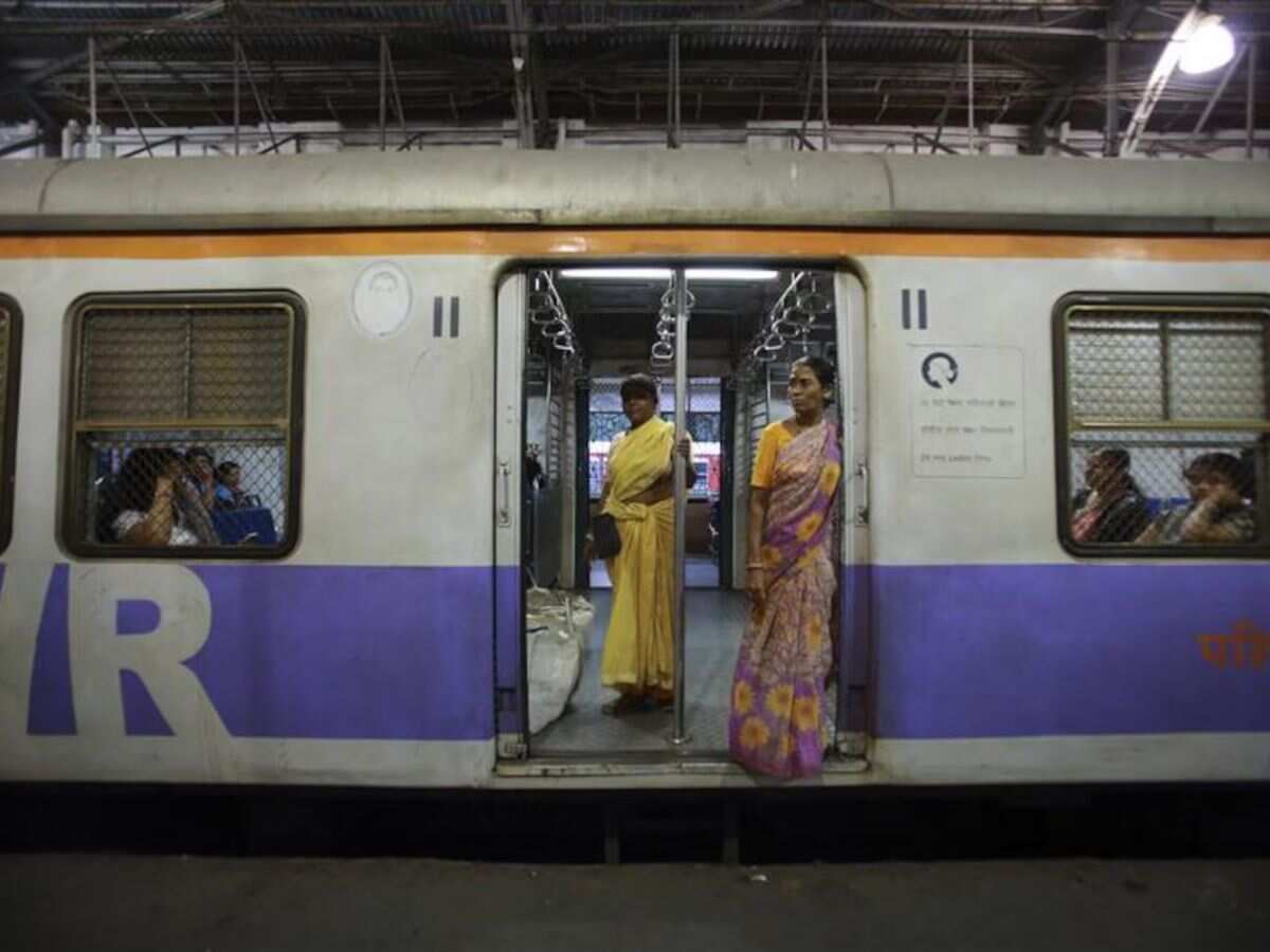 मुंबईकरों की बढ़ी मुश्किलें! रविवार को इस रूट पर कैंसिल रहेंगी ट्रेन, चेक कर लें पूरी लिस्ट