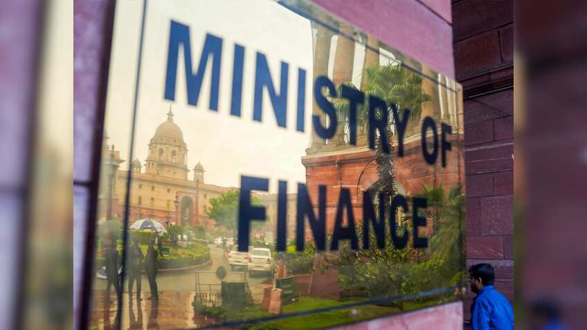 टॉप लेवल नौकरशाही में बड़ा फेरबदल, अरविंद श्रीवास्तव नए रेवेन्यू सेक्रेटरी, इन दो अधिकारियों को मिला प्रमोशन