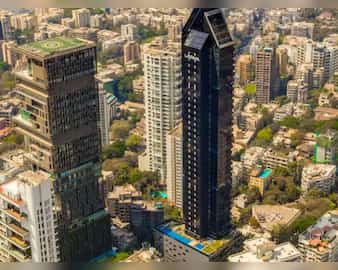 Macrotech Developers की बंपर बिक्री, 320 करोड़ रुपए का घटा कर्ज, खरीदीं 10 नई जमीनें