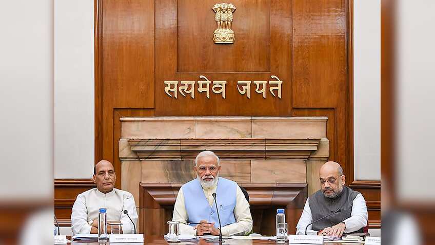 क्या है CCS मीटिंग,जो पहलगाम हमले के बाद कर रहे हैं PM मोदी, इस सीक्रेट बैठक में कौन-कौन लेता है फैसला?