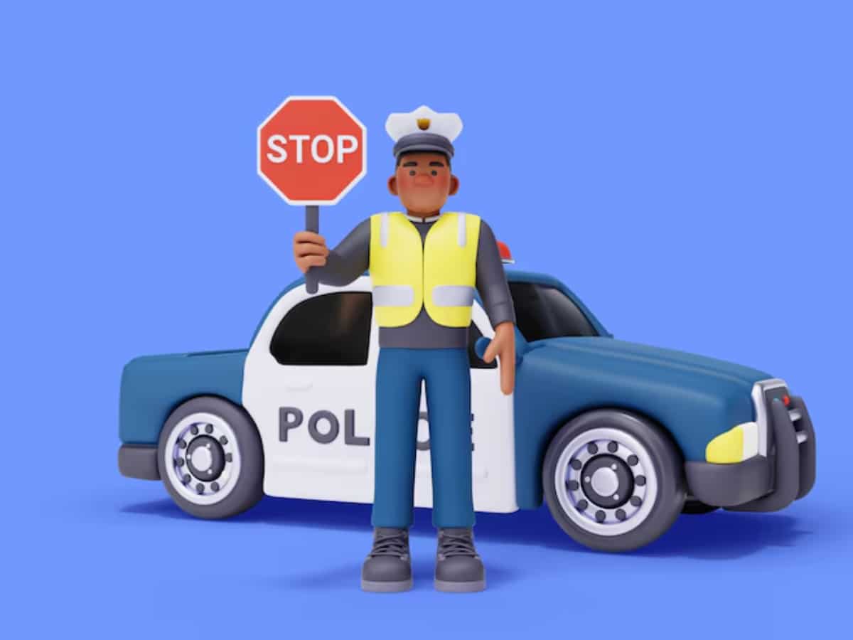 ट्रैफिक के नियमों का जरूर करें पालन