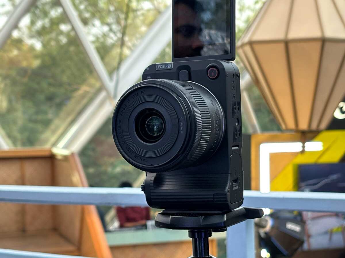 पहला Mirrorless Camera लेना है? Canon लेकर आया, इतना 'सिंपल' है कि आप भी बन जाएंगे प्रो फोटोग्राफर- जानें कीमत