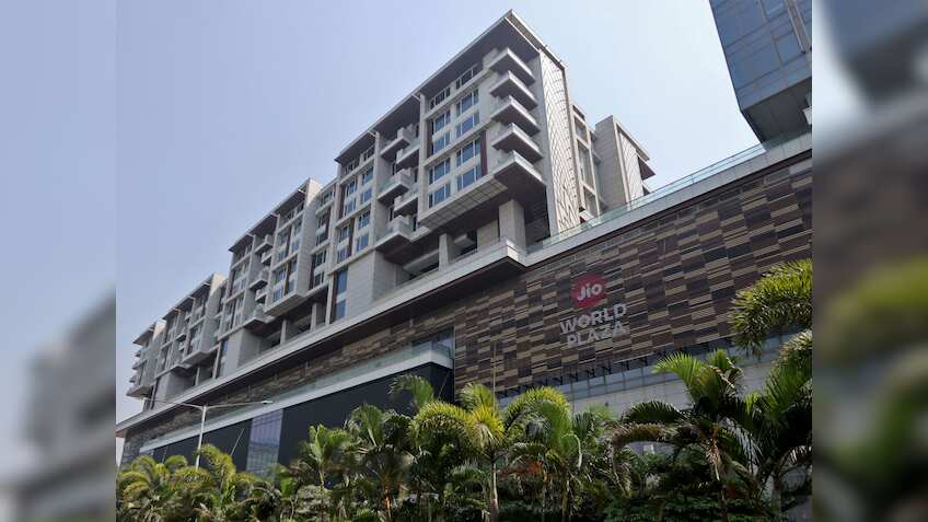 सस्ते घरों को नहीं पूछ रहे लोग? ₹1 करोड़ से महंगे घर खरीदने की मची होड़, मुंबई, पुणे, बेंगलुरु का जलवा!