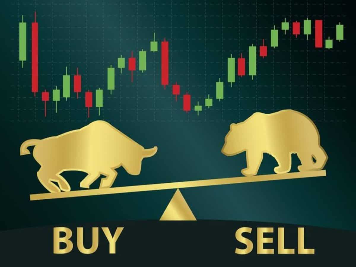 अनिल सिंघवी ने क्यों कहा बेच दें ये NBFC Stock, इस फेवरेट स्टॉक में खरीदारी की राय