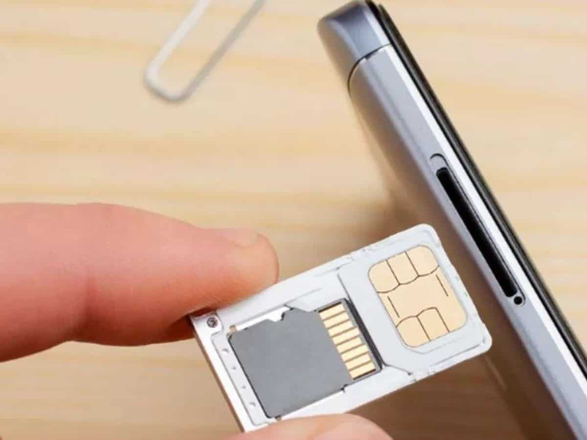 सिम कार्ड बदलें