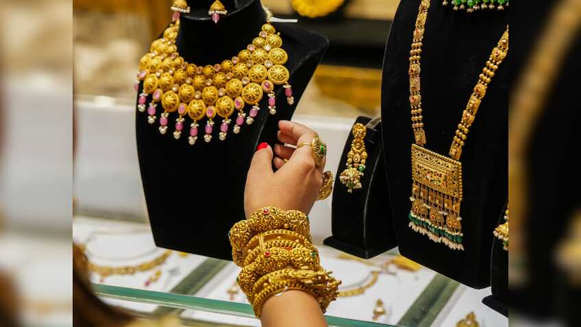 सोना महंगा, फिर भी Akshaya Tritiya पर टूटेगा बिक्री का रिकॉर्ड? ₹12,000 करोड़ का आंकड़ा छूने की उम्मीद!