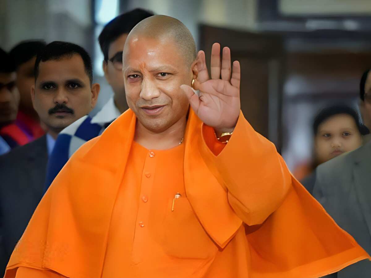 UP सरकार दे रही ₹5 लाख तक का Interest Free Loan, कोई गारंटी भी देने की जरूरत नहीं, जानिए किसे और कैसे मिलेगा