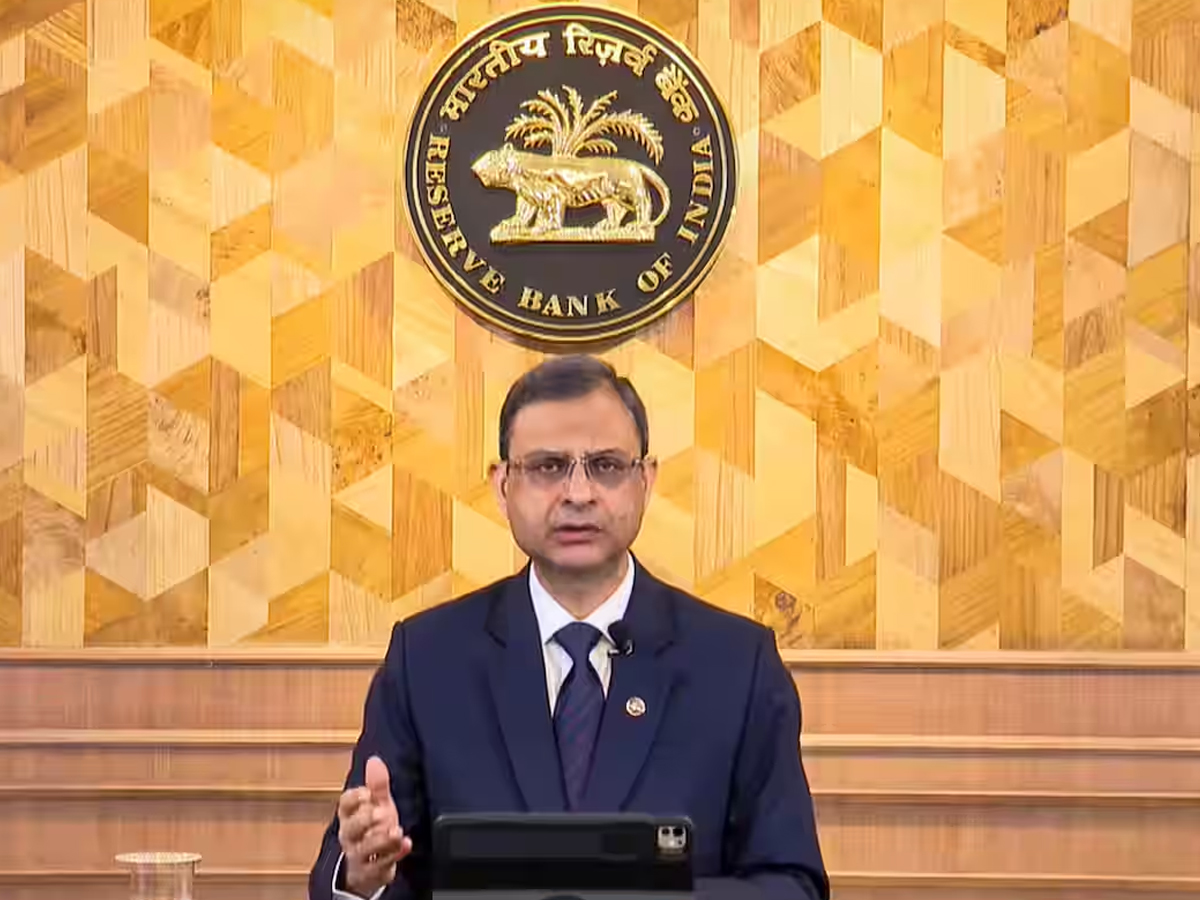 RBI ने विदेशी निवेशकों के लिए नियमों को किया आसान, हटा दीं ये दो लिमिट