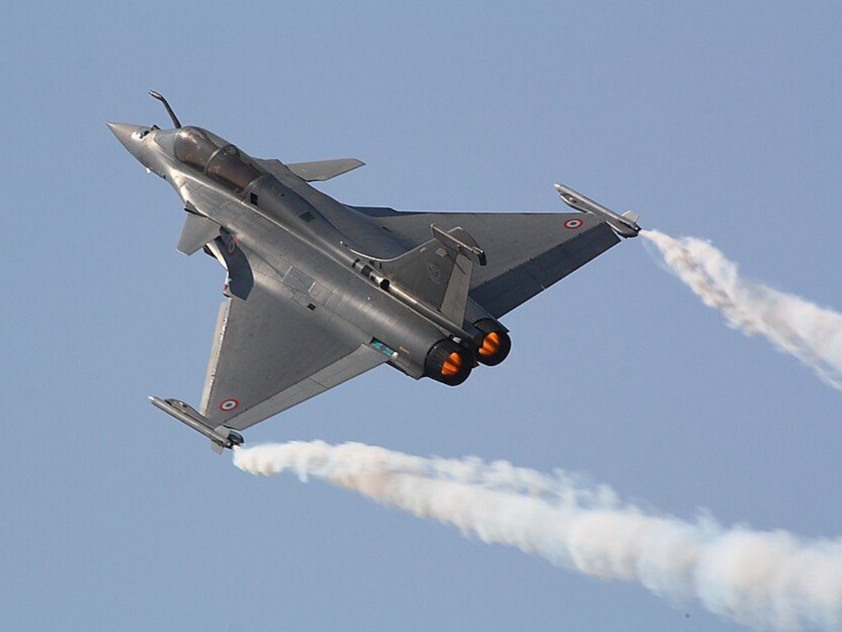 India-Pakistan War: दोनों देशों के बीच संघर्ष जारी, POK, LOC में हो रही गोलीबारी, भारत की जवाबी कार्रवाई तेज