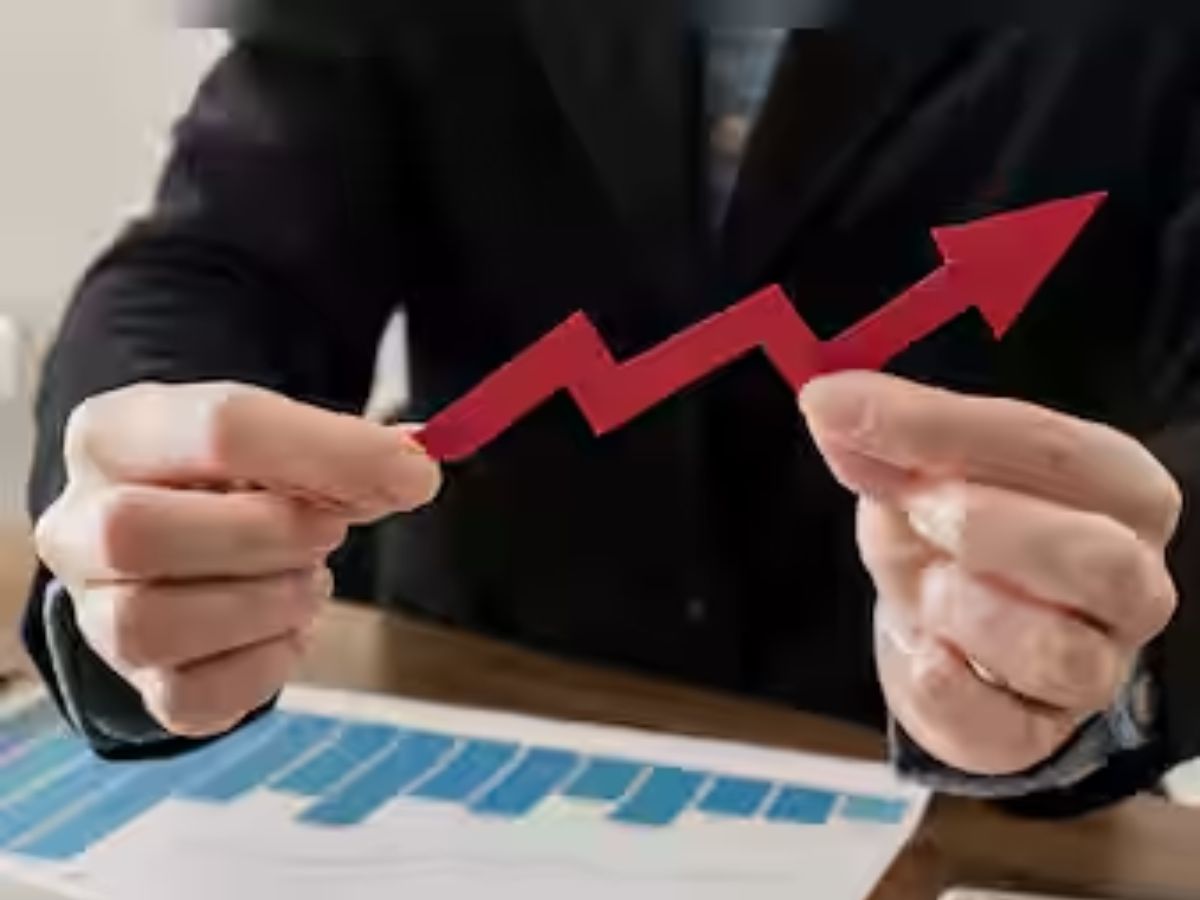 नया ऑर्डर मिलते ही 14% उछला स्मॉलकैप स्टॉक, डिविडेंड और ऑर्डरबुक देखकर निवेशकों ने दबाया BUY का बटन