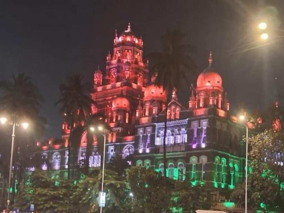 मुंबई में रेलवे की हेरिटेज बिल्डिंग