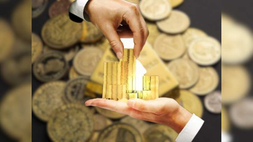 कमाल है! लुढ़क रहा है शेयर लेकिन फिर भी ब्रोकरेज ने बढ़ा दिया टारगेट प्राइस- Gold Price से है कनेक्शन