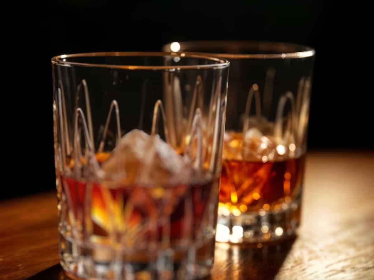 India-UK FTA: स्कॉच ड्यूटी में छूट से घरेलू शराब कंपनियों को मिलेगा बूस्ट, फोकस में रहेंगे ये स्टॉक्स