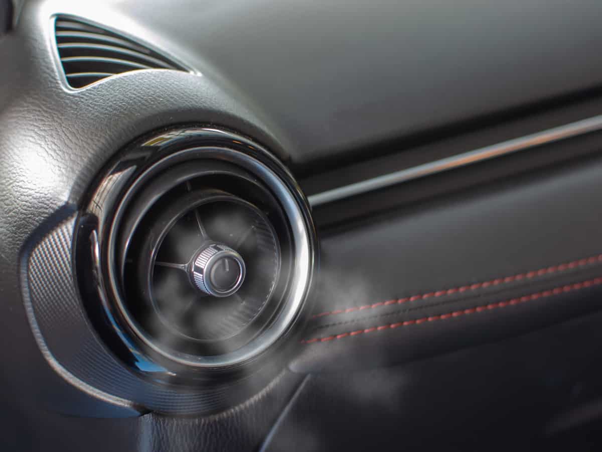 किसी स्पीड में चलानी चाहिए कार?