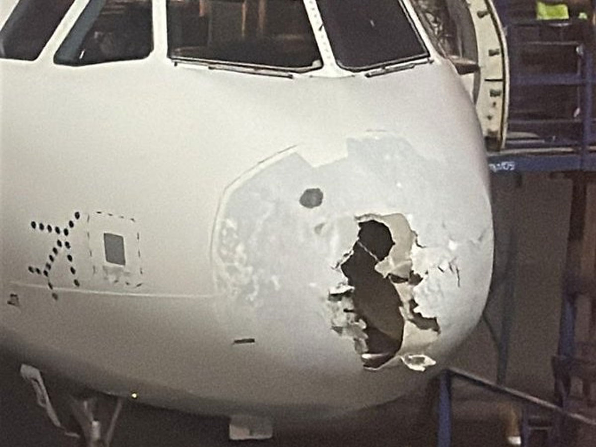 खराब मौसम की मार, इंडिगो की फ्लाइट की इमरजेंसी लैंडिंग, टूटा विमान का आगे का हिस्सा