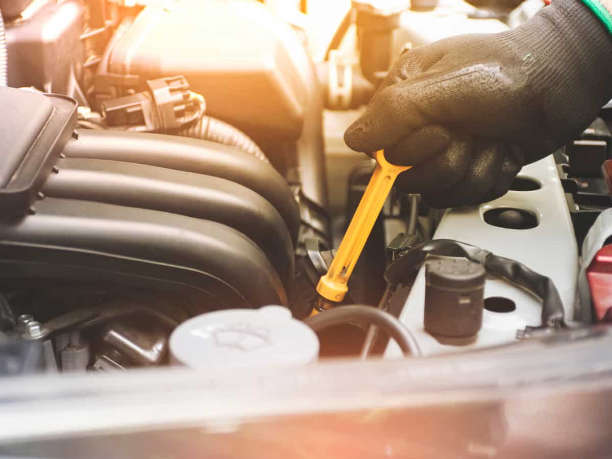 इंजन ऑयल का ध्यान