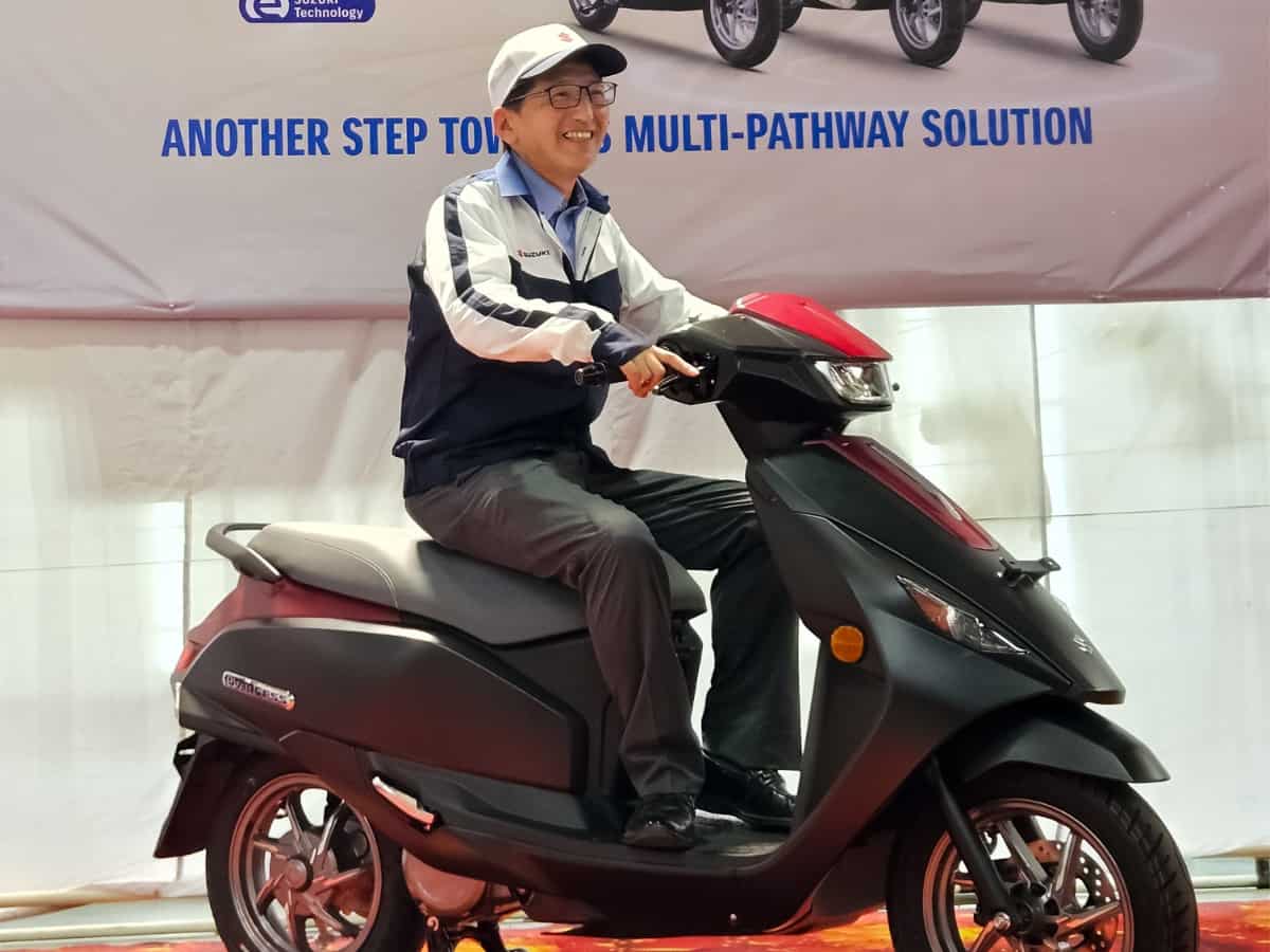 Suzuki के पहले इलेक्ट्रिक-स्कूटर e-ACCESS का प्रोडक्शन शुरू, इन फीचर्स से लैस 