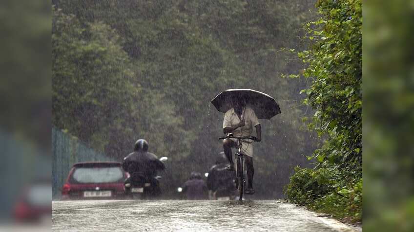 Monsoon 2025: 16 साल बाद मानसून ने बनाया रिकॉर्ड, तय समय से 8 दिन पहले हुई झमाझम बारिश