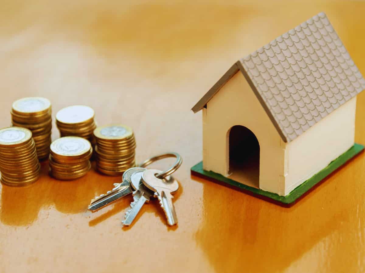 घर खरीदना है या किराए पर लेना?